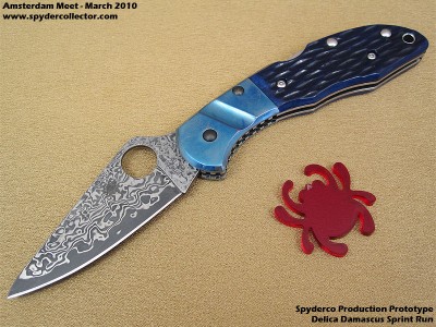 Фото ножа Spyderco Delica Damascus Sprint Run